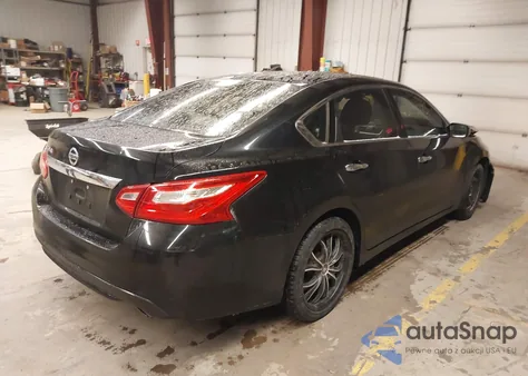 2016 Nissan Altima 2.5/2.5 S/2.5 Sl/2.5 Sr/2.5 Sv z USA, uszkodzony, nr VIN 1N4AL3AP5GC177974